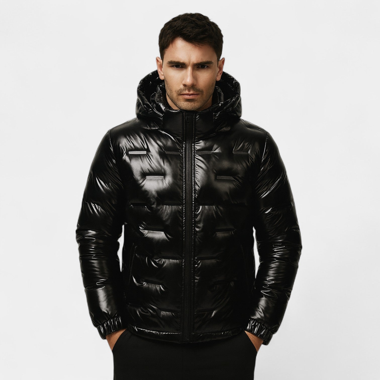 Riche | Doudoune Homme à Capuche en Duvet – Légèreté et Chaleur Épurée