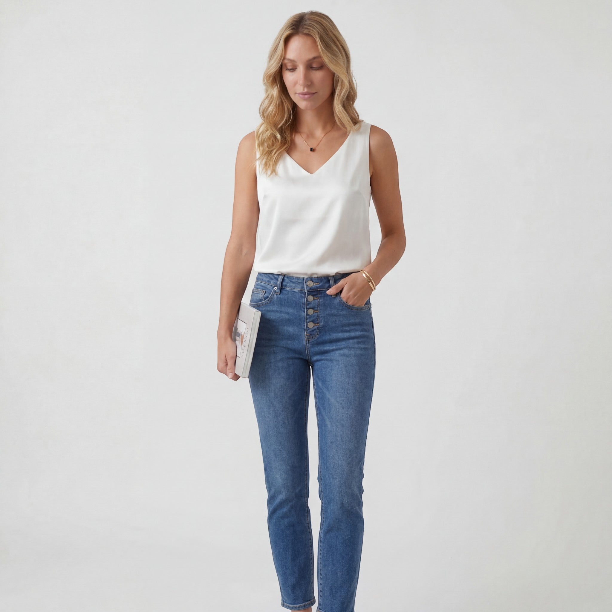 Haut en Soie Col V Femme – Coupe Décontractée Sans Manches | 100% Soie