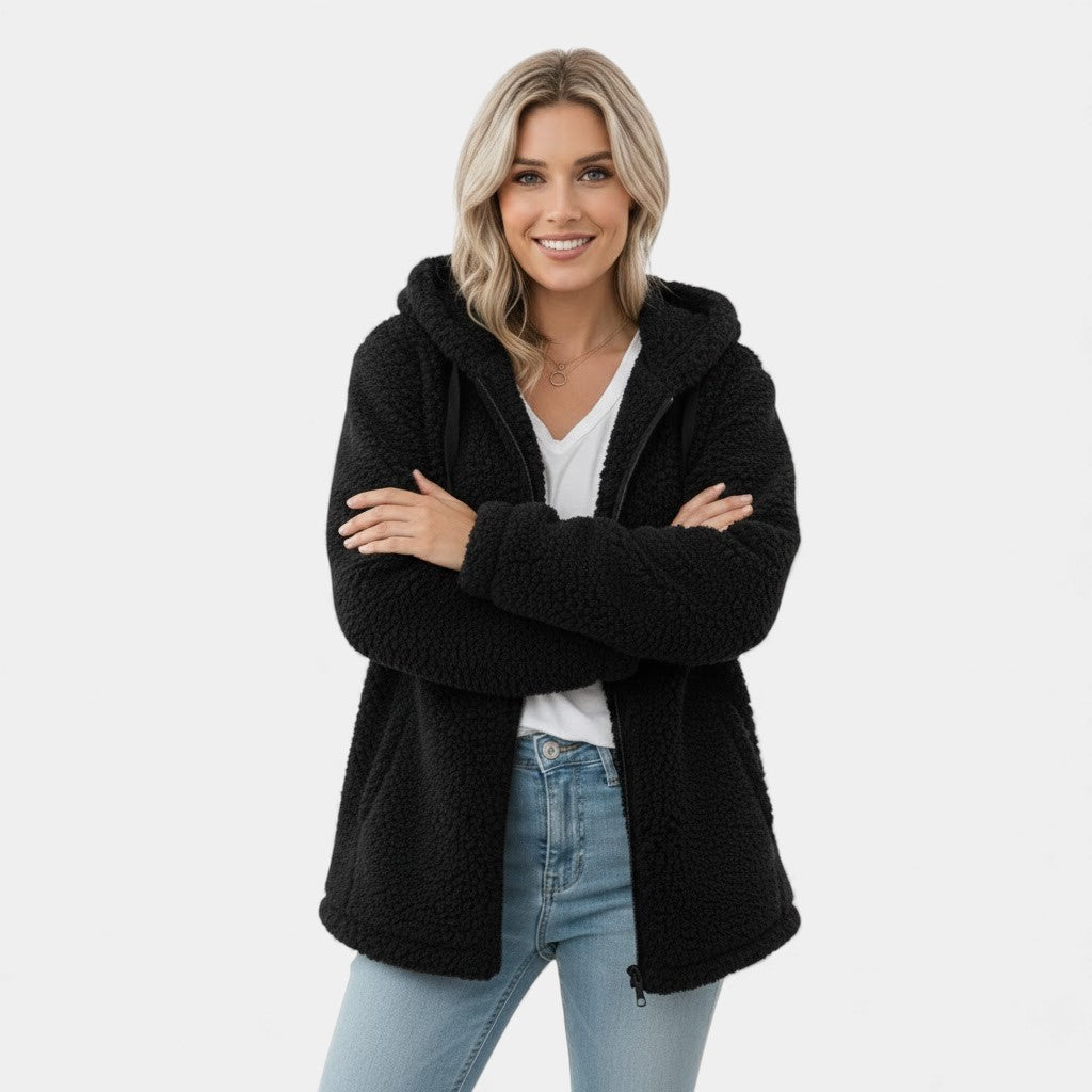 Riche | Veste femme à capuche en laine