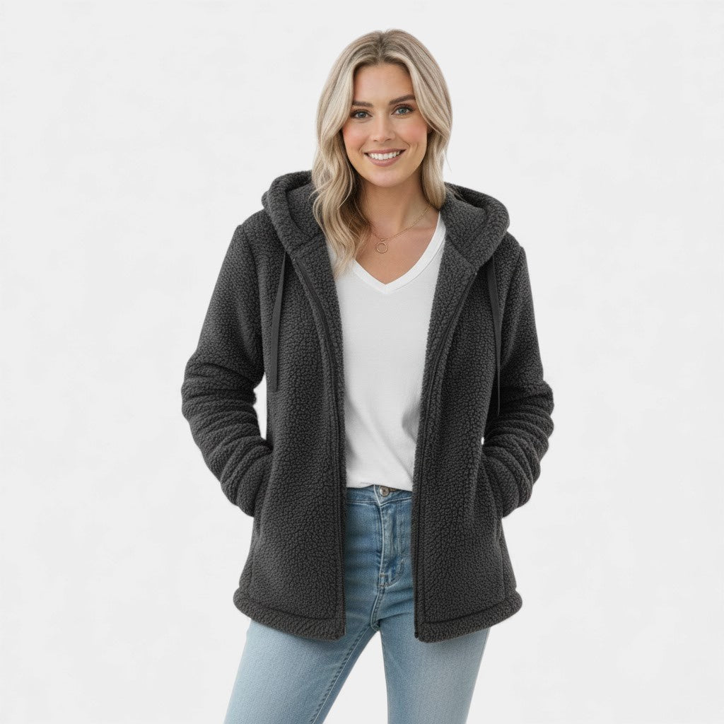 Riche | Veste femme à capuche en laine