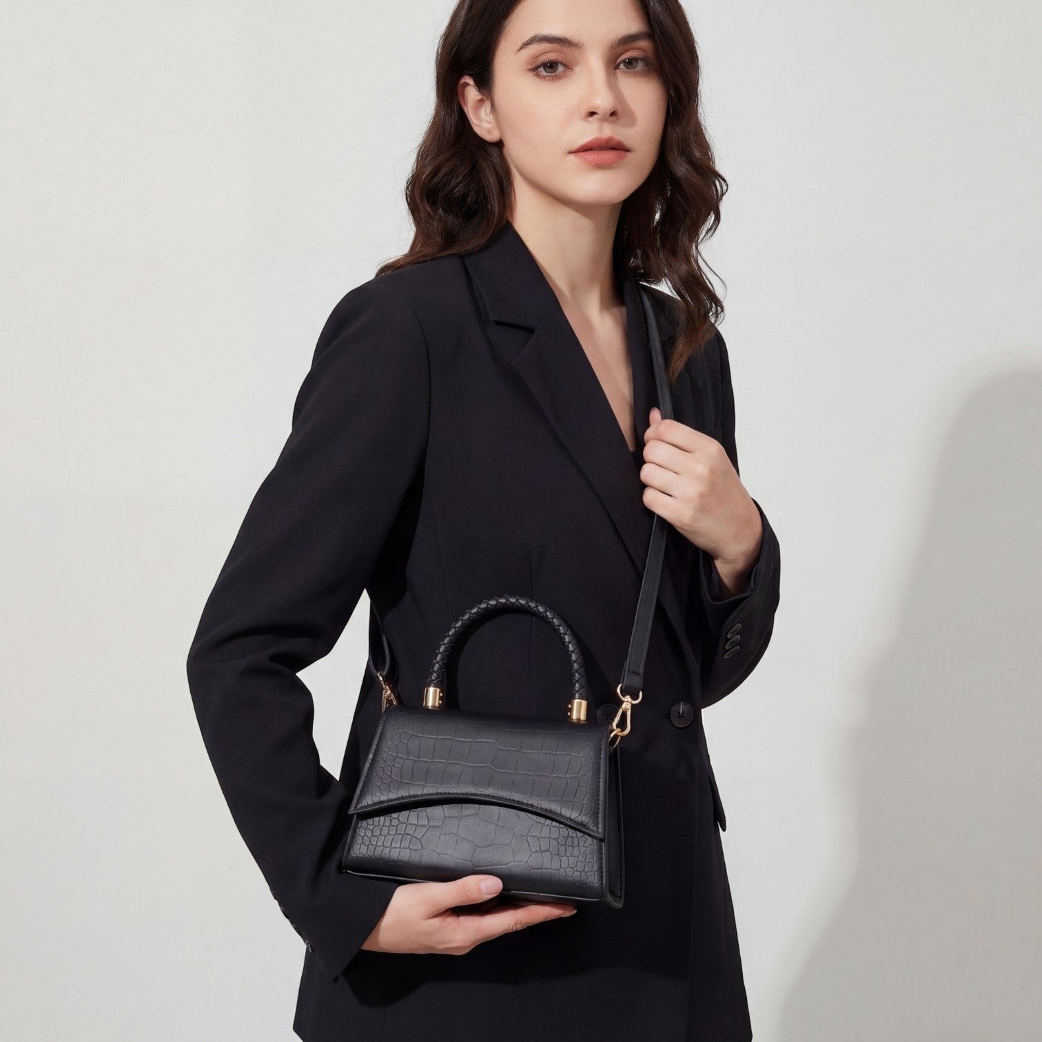 Riche | Sac Femme Bandoulière en Cuir Gaufré Croco avec Poignée