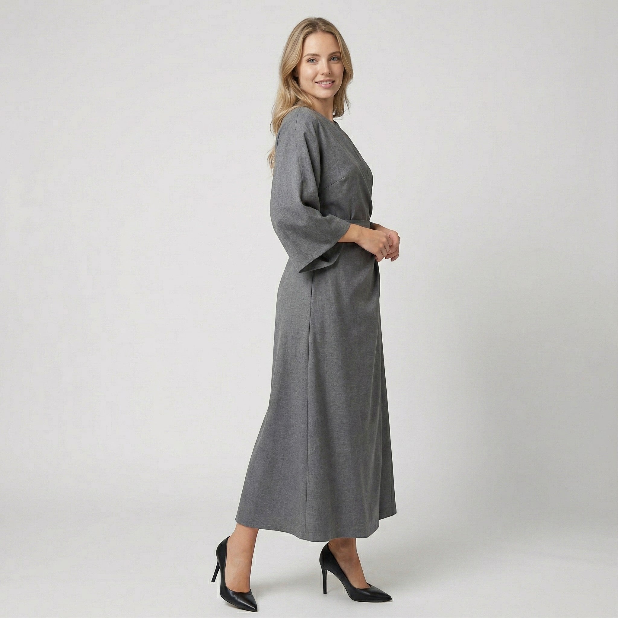 Riche | Robe femme élégante cintrée à la taille