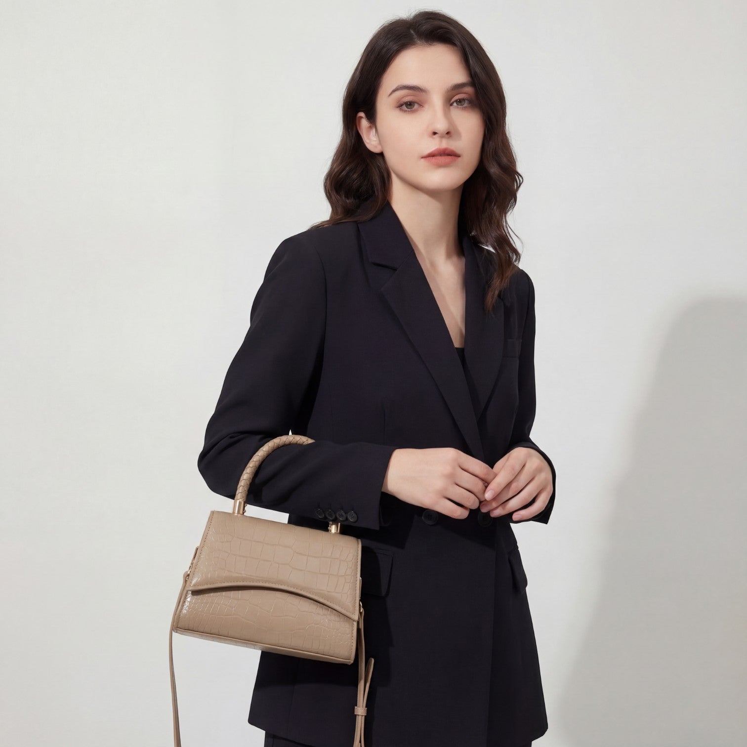 Riche | Sac Femme Bandoulière en Cuir Gaufré Croco avec Poignée