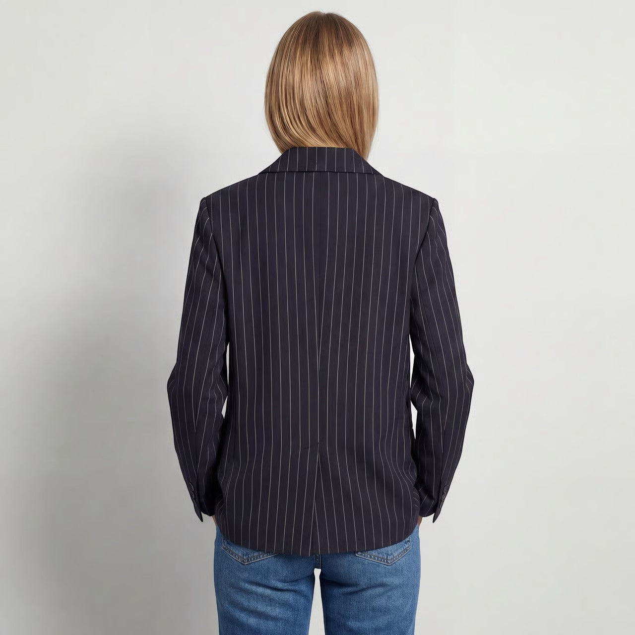 Blazer femme croisé en tissu – Coupe structurée à rayures fines