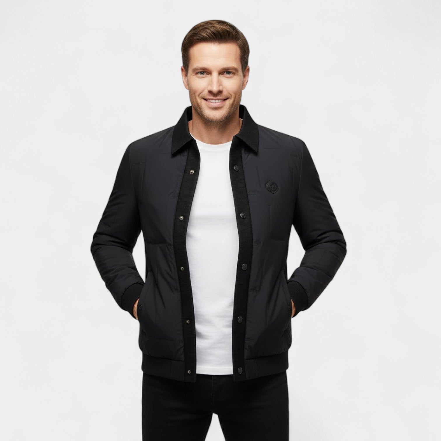 Riche | Manteau Homme Matelassé – Col à Revers et Ourlet Arrondi