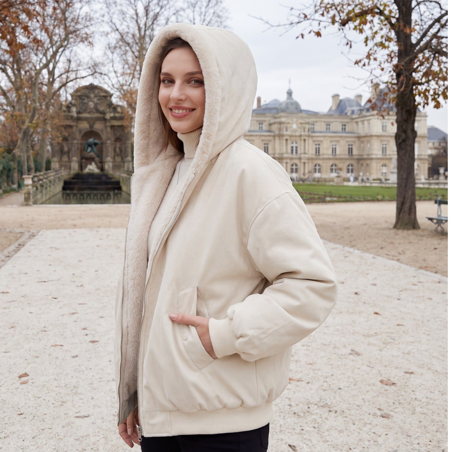 Riche | Veste Femme Réversible à Capuche en Tissu Pelucheux