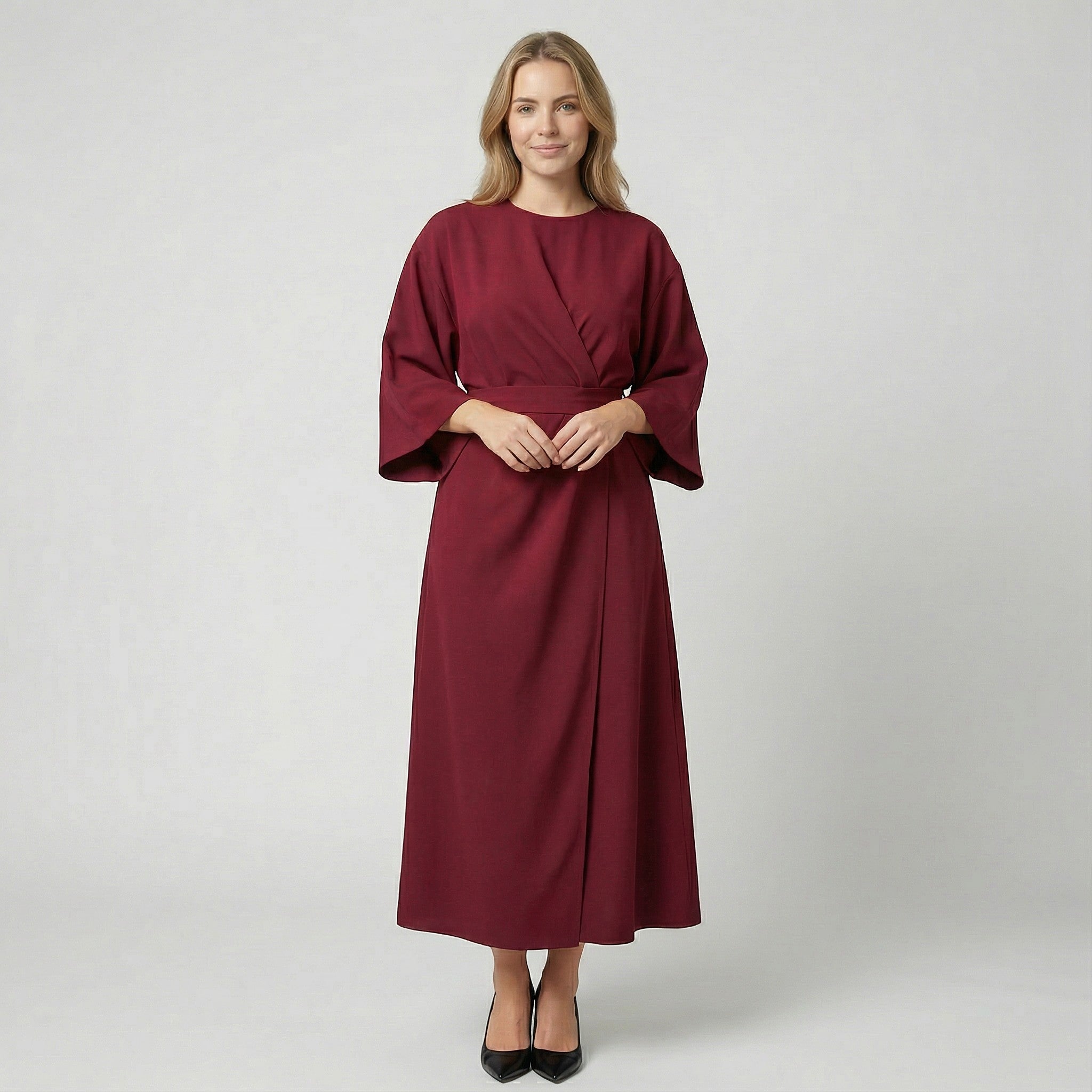 Riche | Robe femme élégante cintrée à la taille