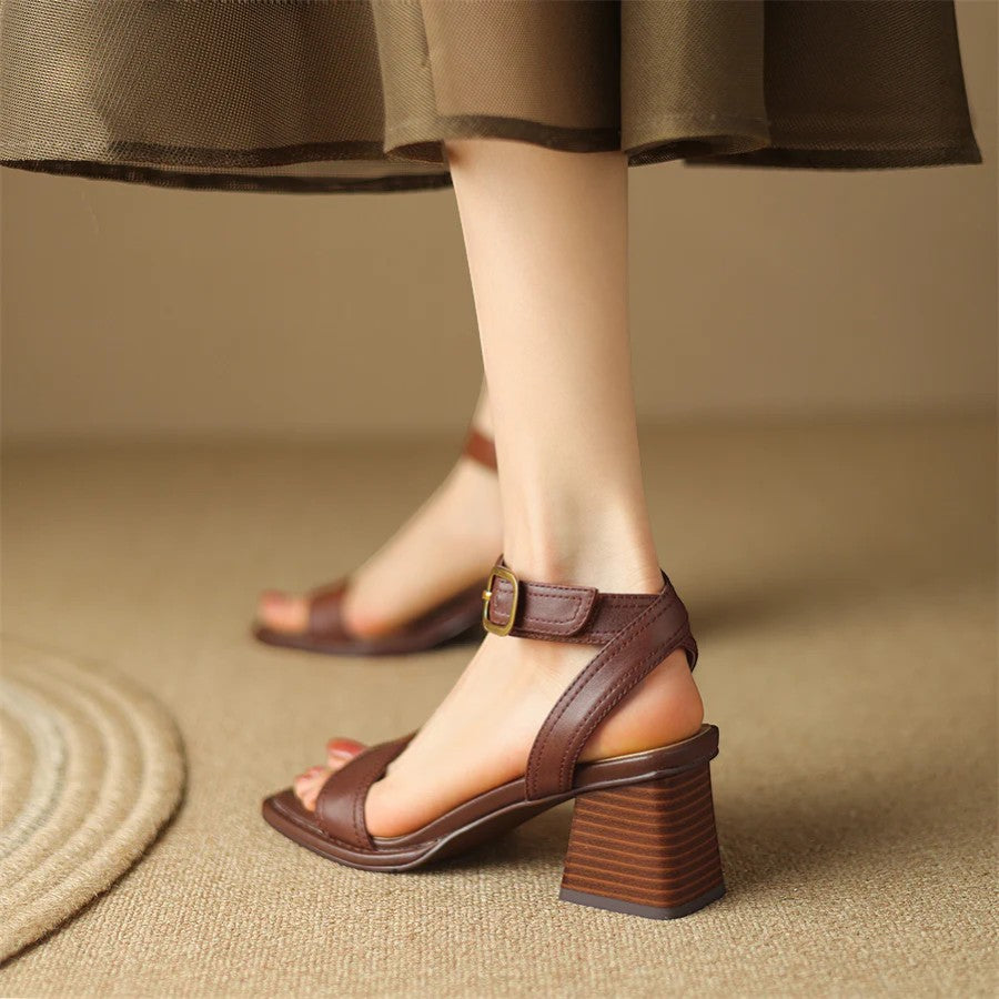 Sandales à Talon Femme en Cuir – Bout Carré Bride Ajustable