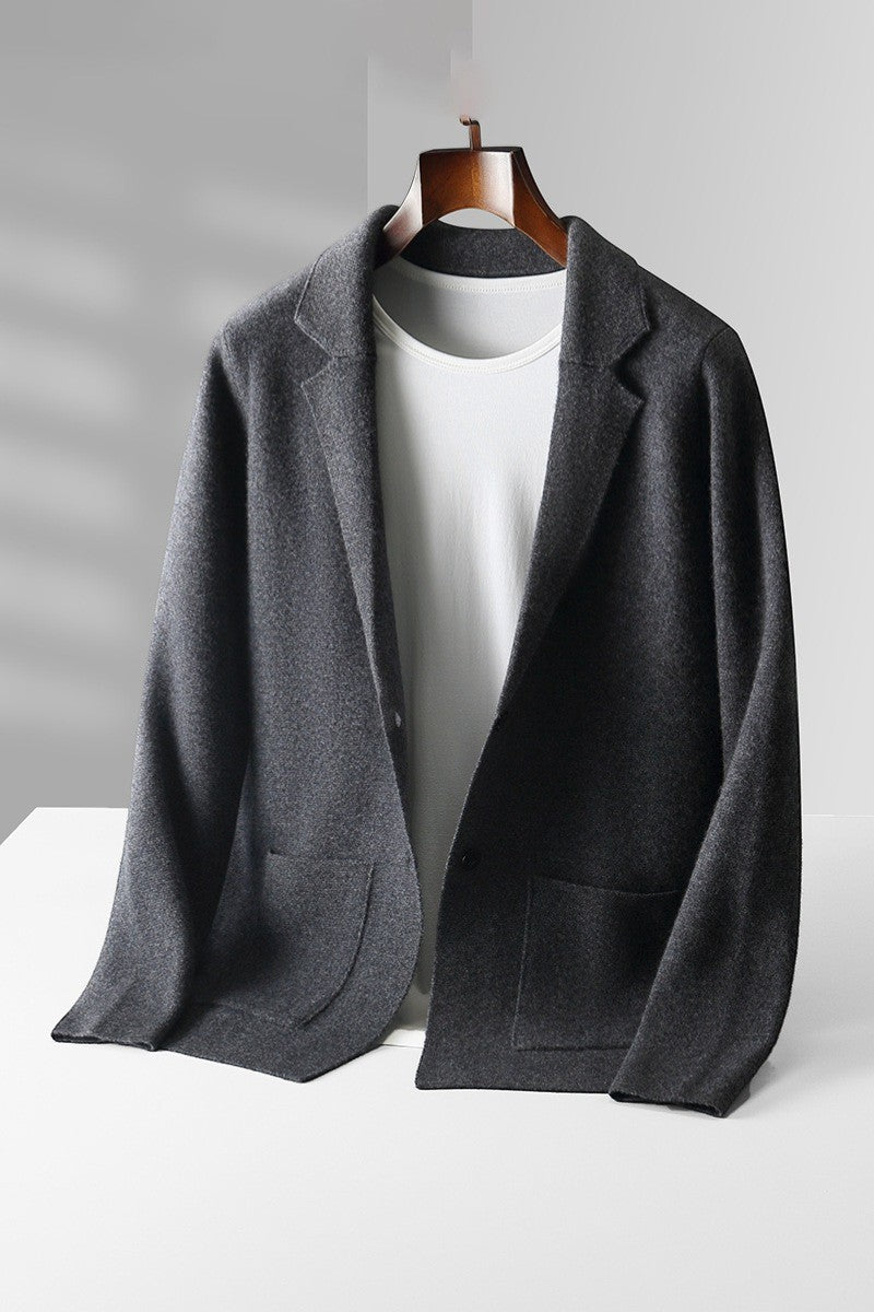 Herren-Strickjacke aus merzerisierter Baumwolle mit V-Ausschnitt – Lässiger, taillierter Schnitt