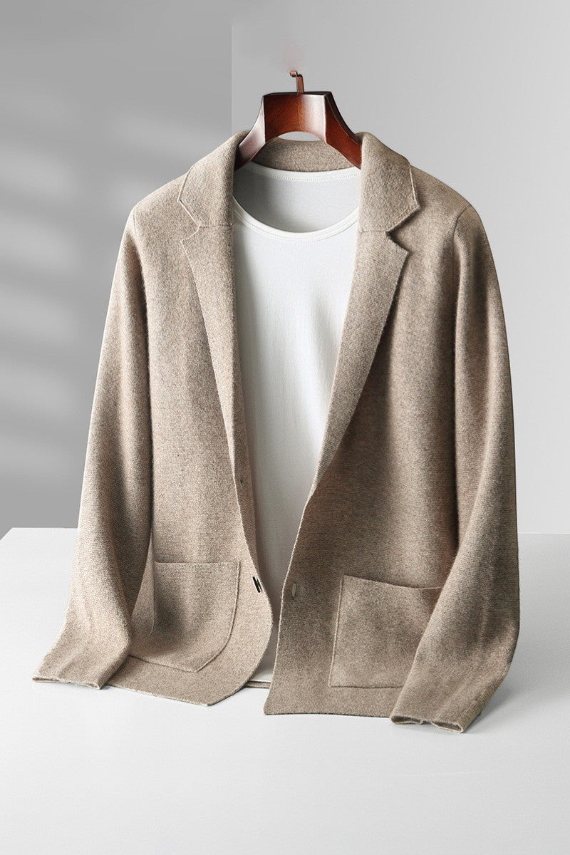 Herren-Strickjacke aus merzerisierter Baumwolle mit V-Ausschnitt – Lässiger, taillierter Schnitt