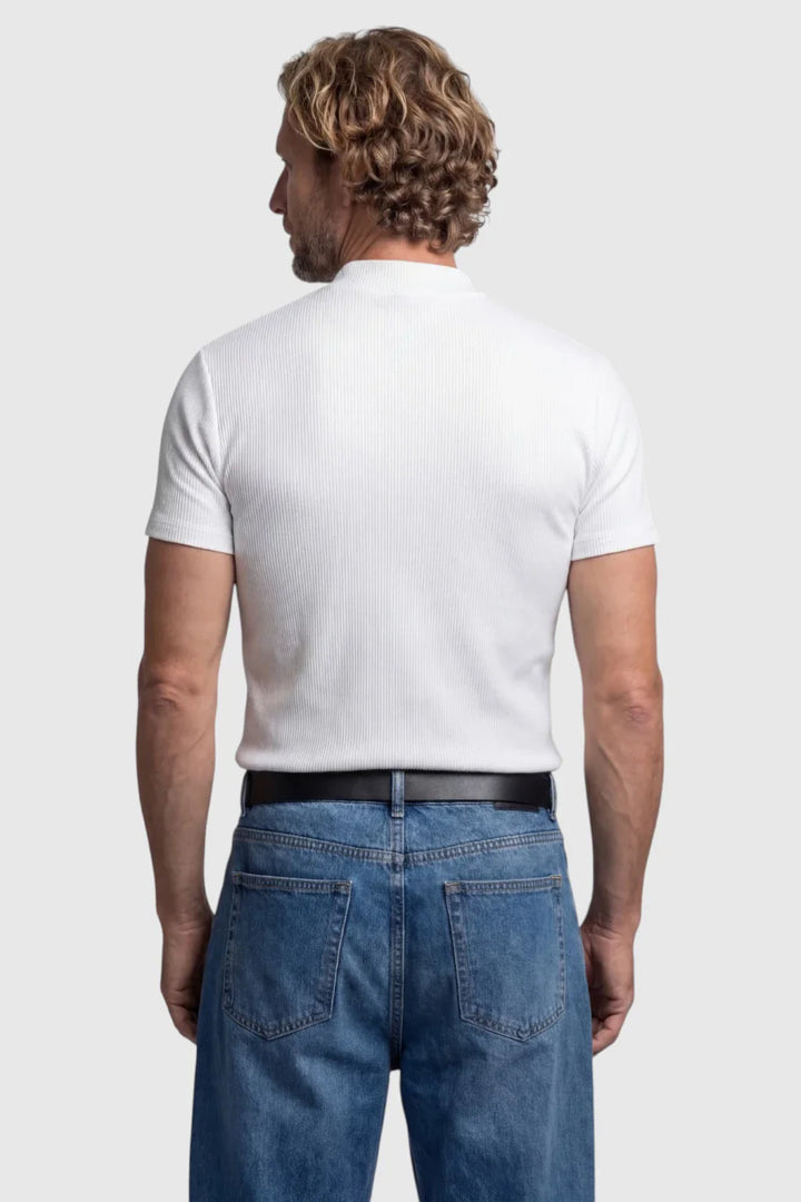 Figurbetontes Stretch-T-Shirt für Herren – Slim-Fit-Schnitt mit geripptem Kragen