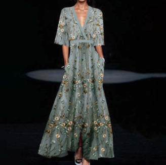 Women's A-line maxi dress with floral print – V-neck, fitted waist