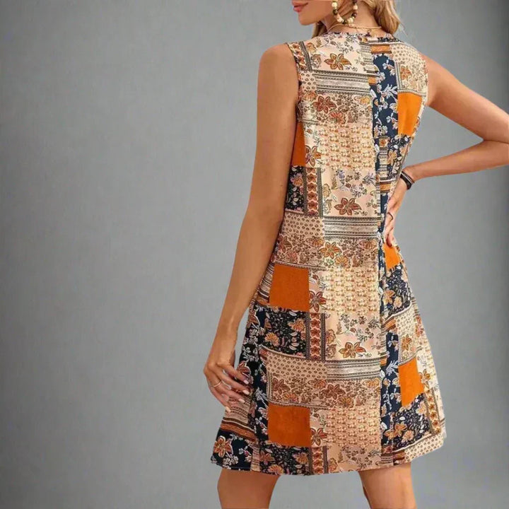 Mini-Robe Bohème Femme en Tissu Léger – Design Patchwork Sans Manches