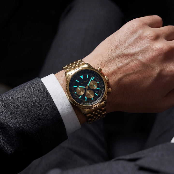 Riche | Herrenuhr aus Edelstahl in Goldoptik – Quarzwerk, beleuchtet und wasserdicht, 43 mm