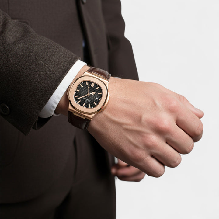Riche | Herreur med læderrem – selvlysende og vandtæt kvartsur, 40 mm