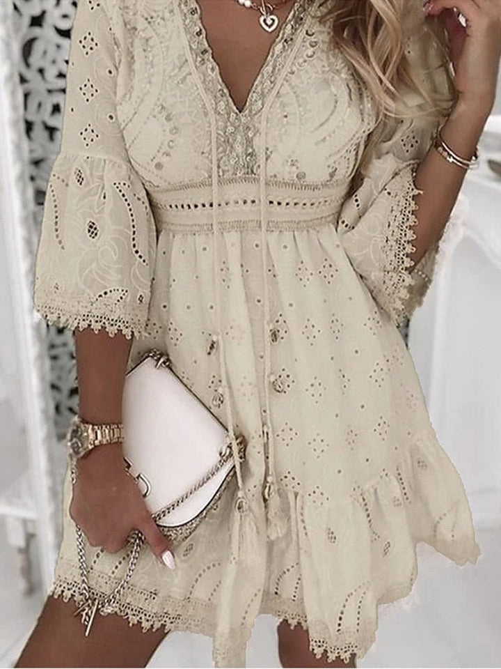 Mini-Robe Bohème Femme en Coton – Col V Brodé à Pampilles