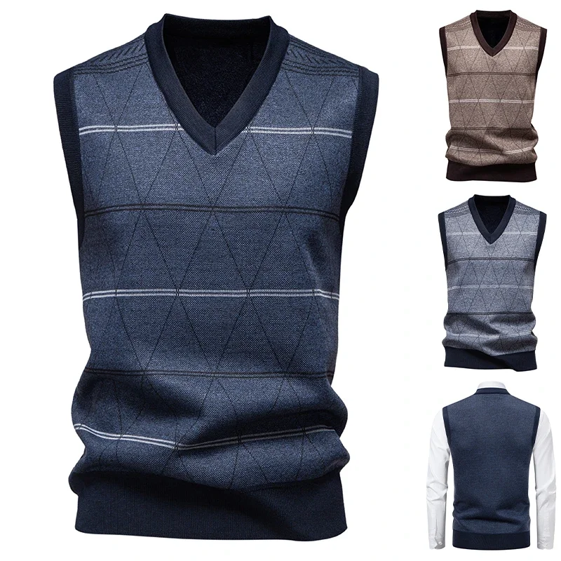 Men's V-Neck Sweater with Fleece Lining – Diamond Pattern