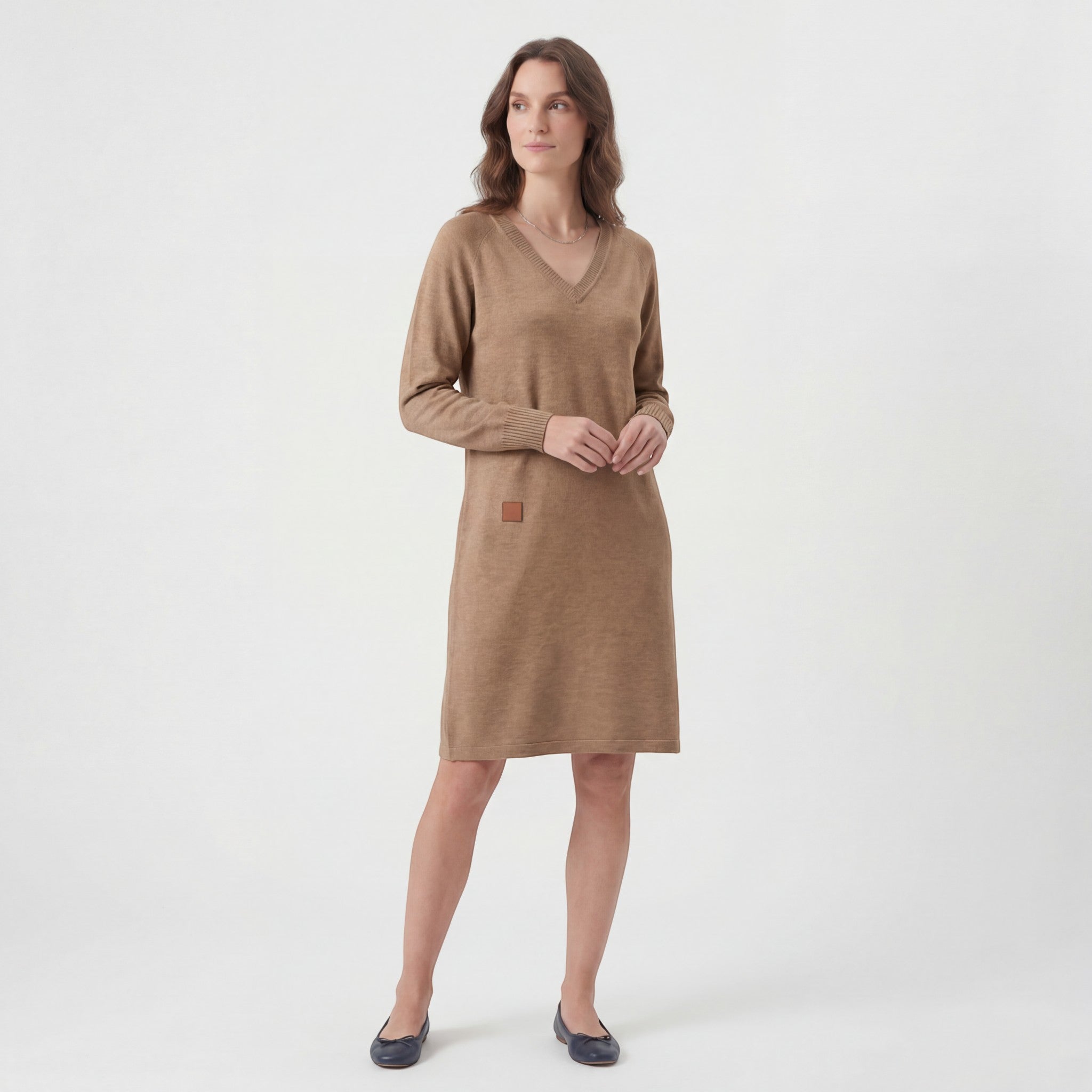 Robe Midi Femme Col V Manches Longues – Coupe Droite Décontractée | Maille Douce