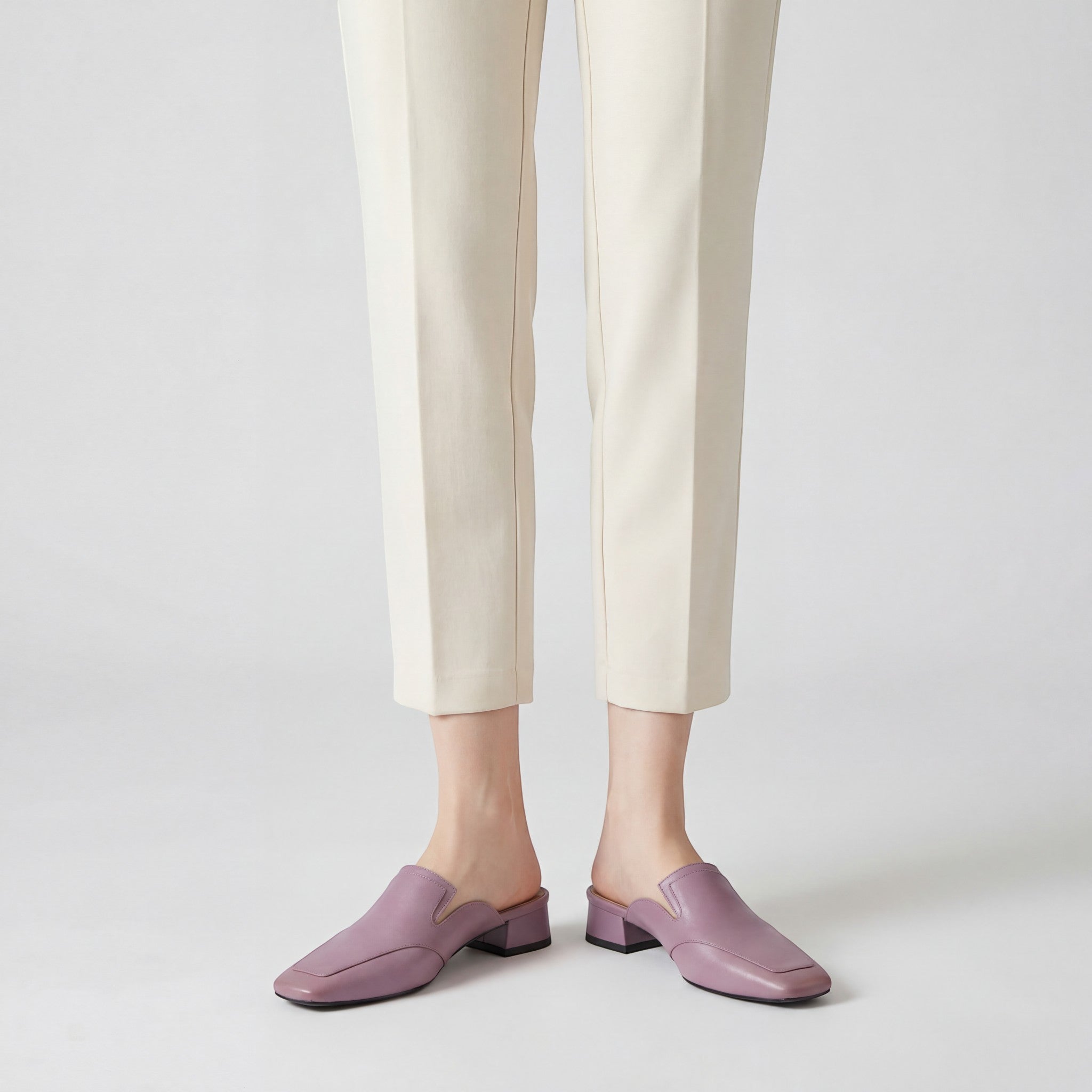 Mules à Talon Femme en Cuir – Bout Carré Chic