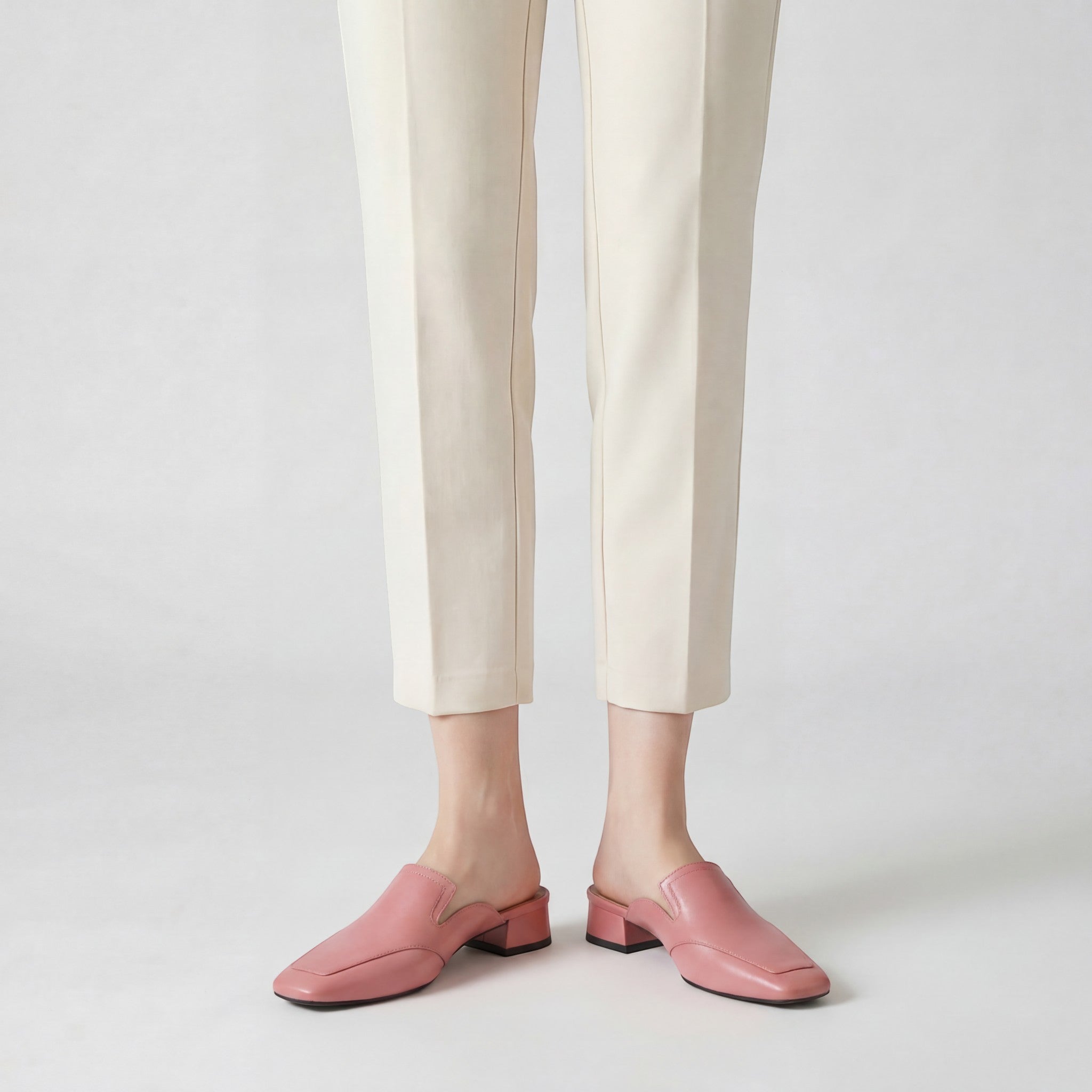 Mules à Talon Femme en Cuir – Bout Carré Chic