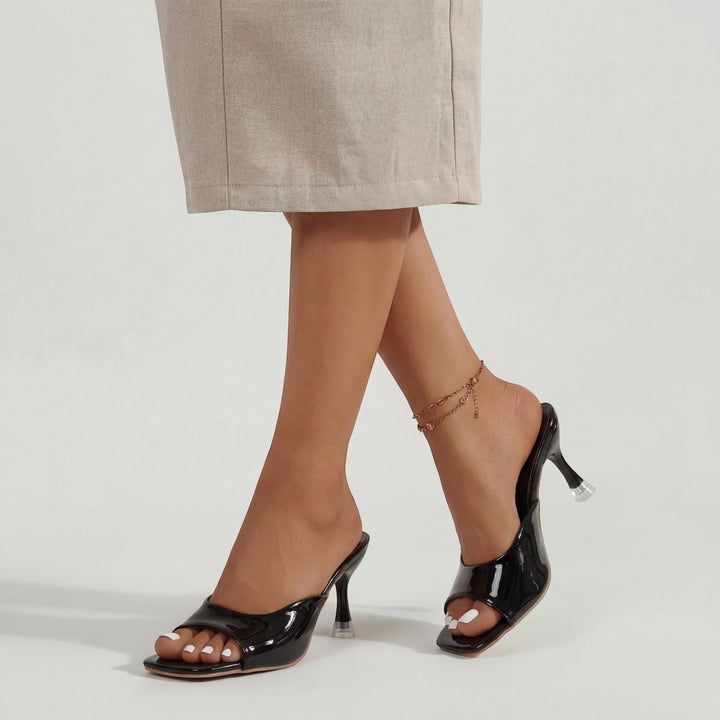 Pumps aus Glanzleder für Damen – mit eckiger Spitze