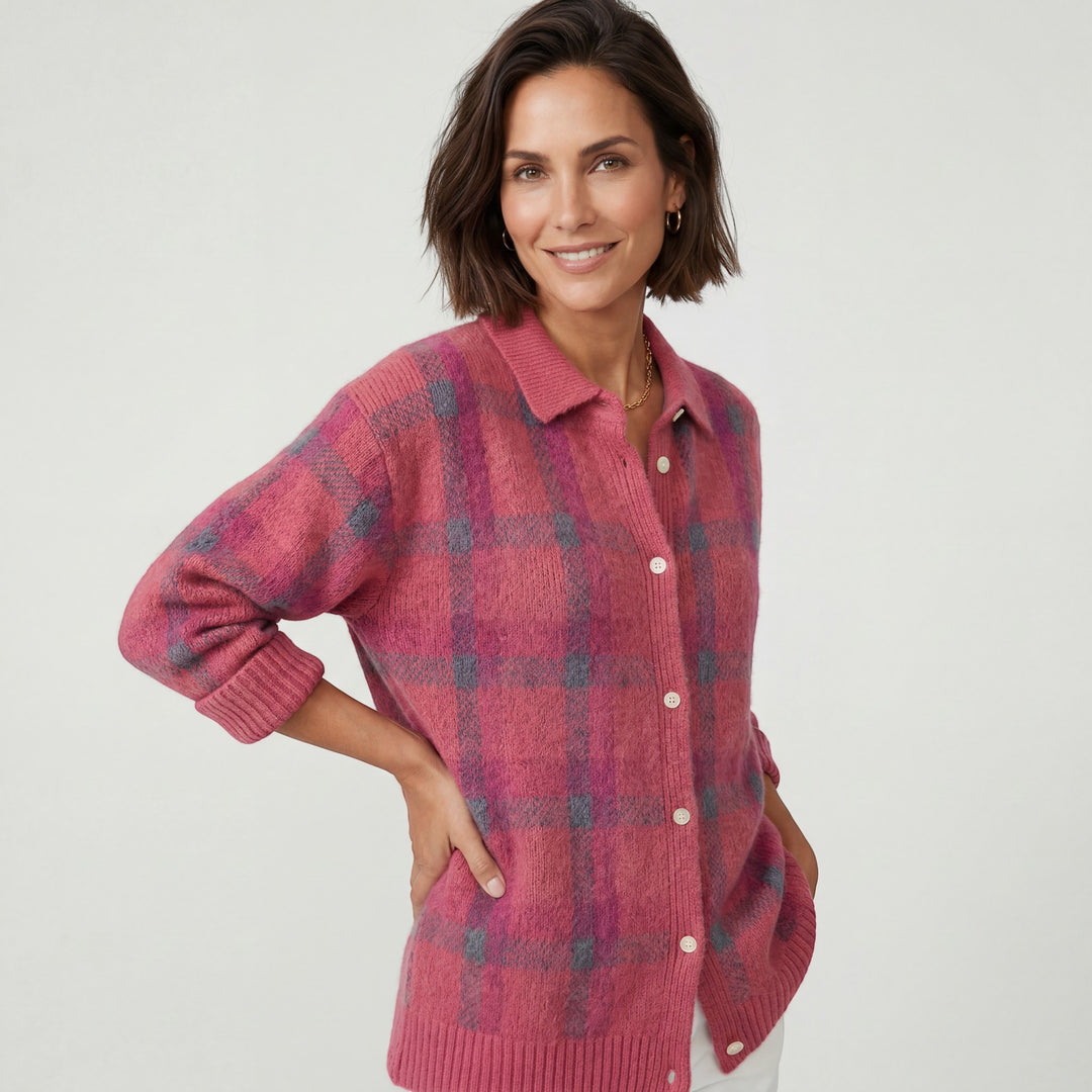 Women's Checkered Cardigan – Oversized Fit, Button-Down, Tailored Collar | Chunky Knit