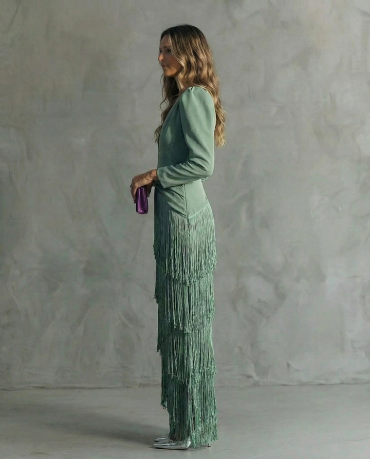 Robe Maxi Frangée Femme Col V – Manches Longues Coupe Ajustée