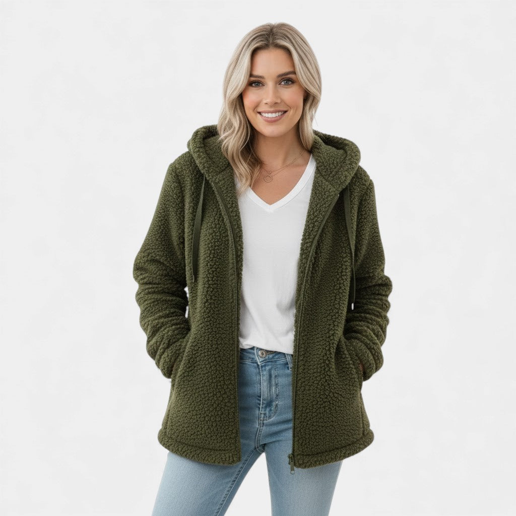 Riche | Veste femme à capuche en laine