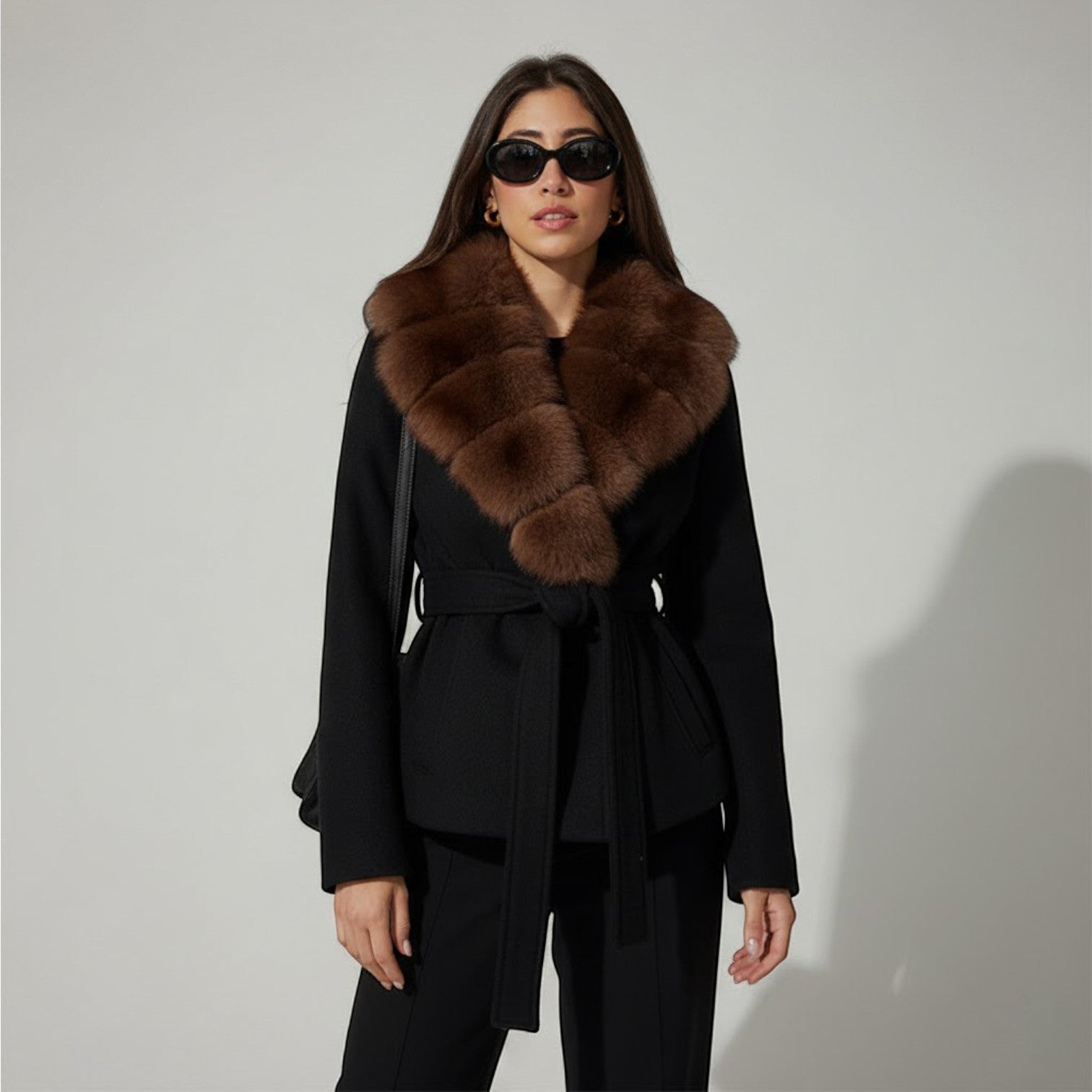Riche | Manteau femme ceinturé à col en fausse fourrure