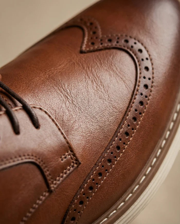 Herren-Lederschuhe ohne Schnürsenkel – Rundspitze, strukturierter Schnitt