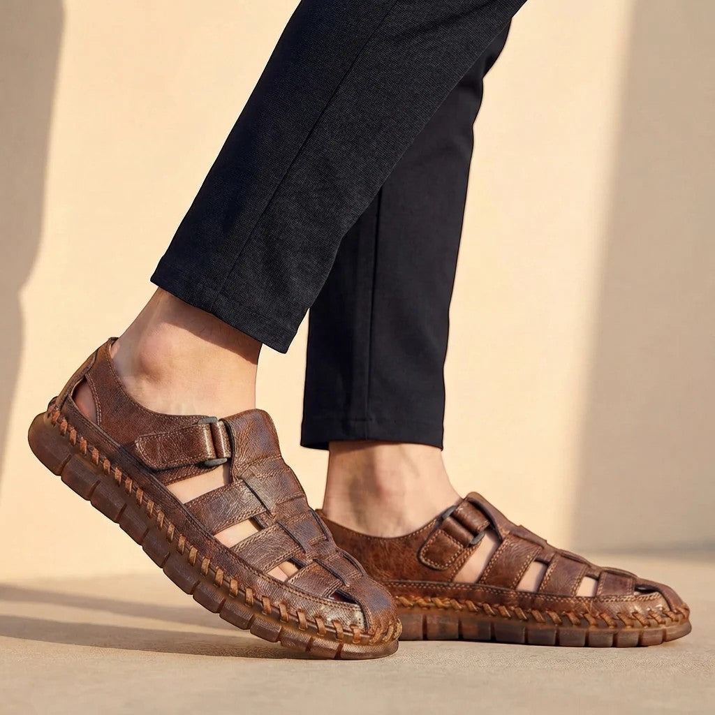 Herren-Sandalen aus Rindsleder – Eng anliegende, geschlossene Passform