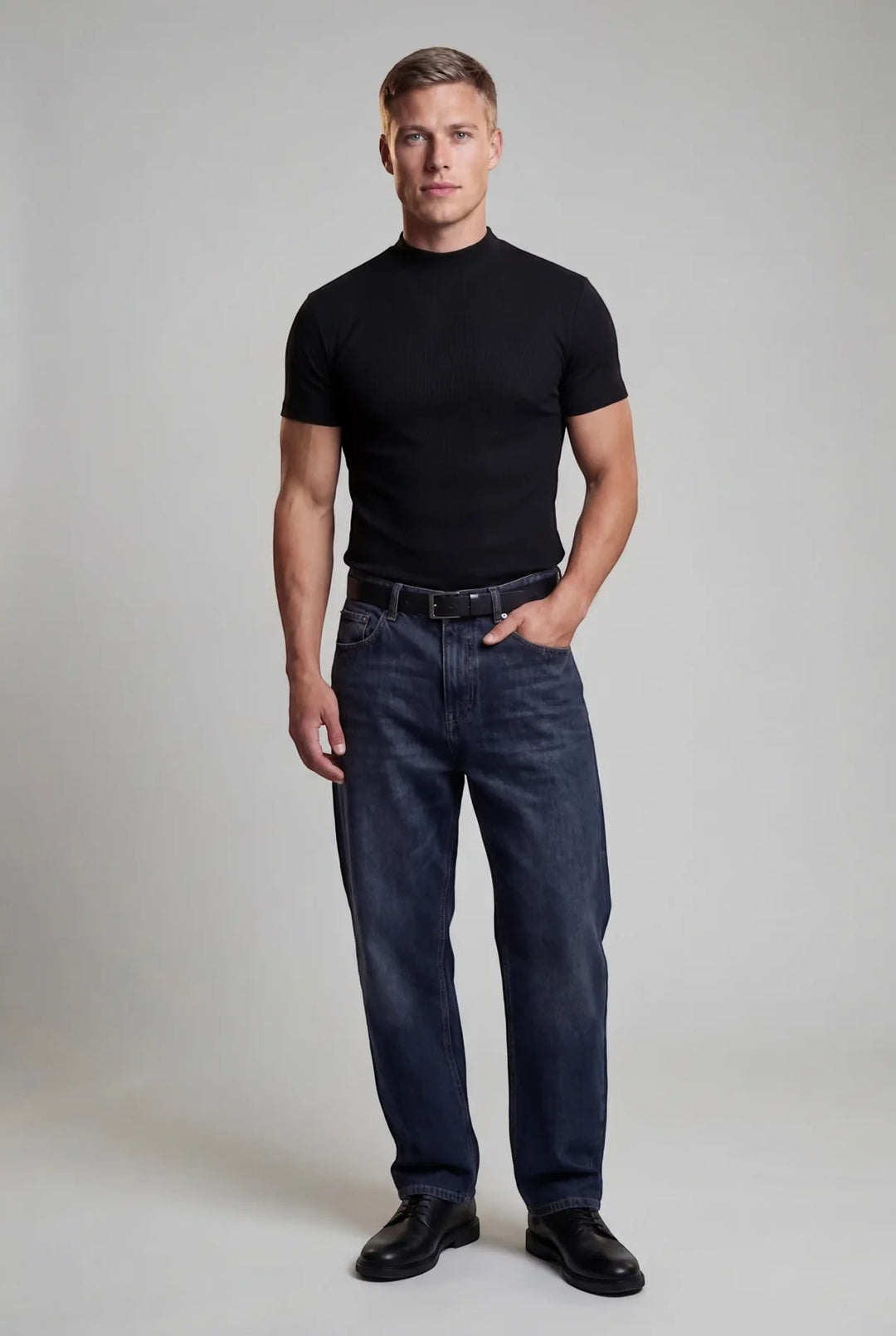 Figurbetontes Stretch-T-Shirt für Herren – Slim-Fit-Schnitt mit geripptem Kragen