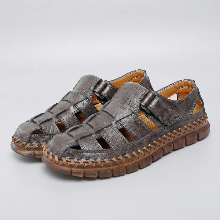 Herren-Sandalen aus Rindsleder – Eng anliegende, geschlossene Passform