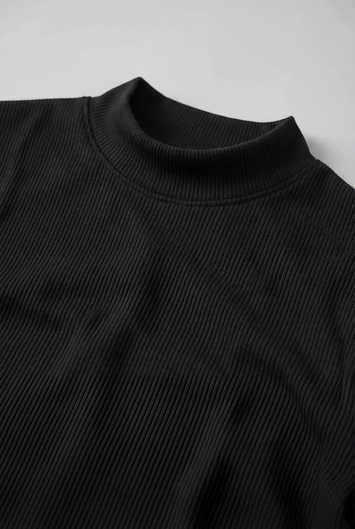 Figurbetontes Stretch-T-Shirt für Herren – Slim-Fit-Schnitt mit geripptem Kragen