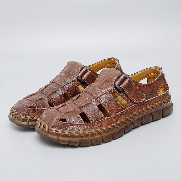 Herren-Sandalen aus Rindsleder – Eng anliegende, geschlossene Passform