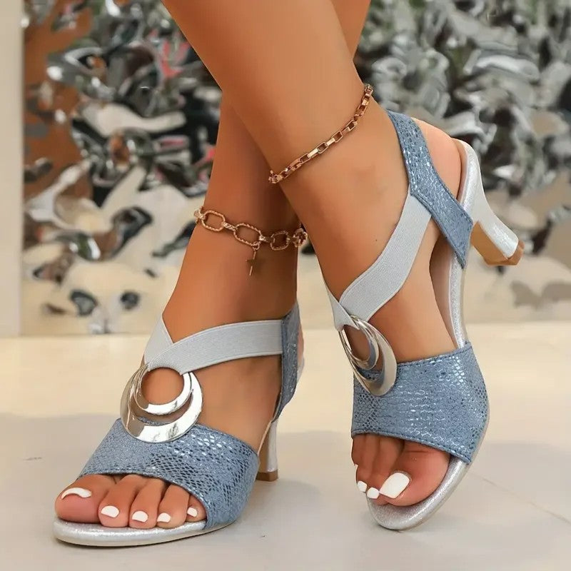 Riche | Damen-Sandalen aus Leder mit Absatz und Schnallenverzierung