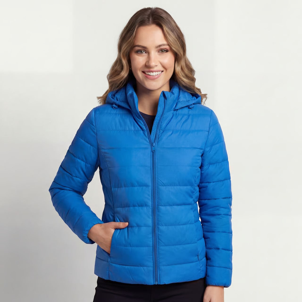 Riche | Veste matelassée isolante légère en tissu tissé pour femme