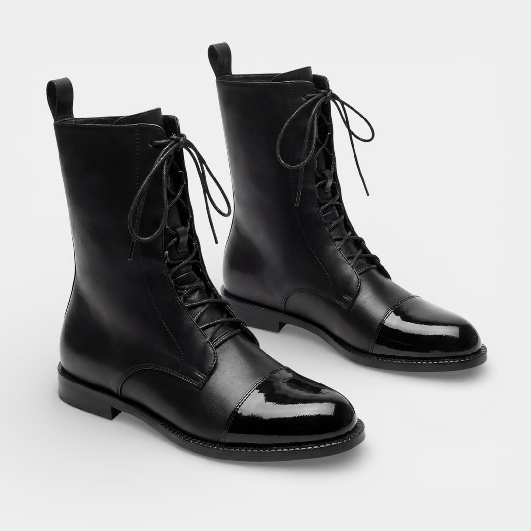 Halbhohe Schnürstiefeletten aus Leder für Damen – Rundspitze, strukturierter Schnitt