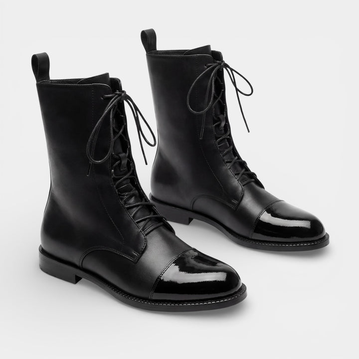 Halbhohe Schnürstiefeletten aus Leder für Damen – Rundspitze, strukturierter Schnitt