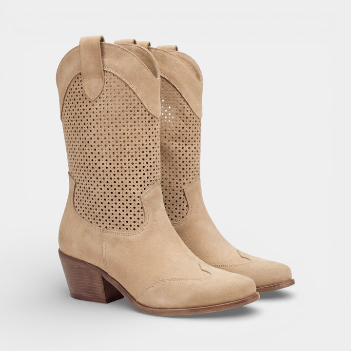 Damen-Stiefeletten aus Wildleder – mittlerer Absatz, strukturierter Schnitt