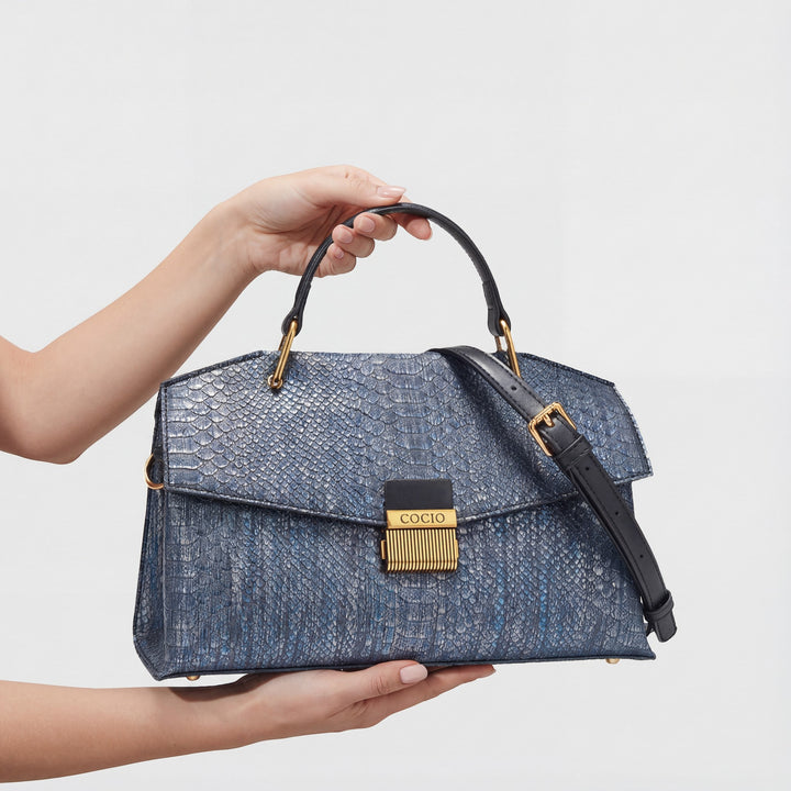 Sac à main femme en cuir texturé – Fermeture à rabat effet serpent