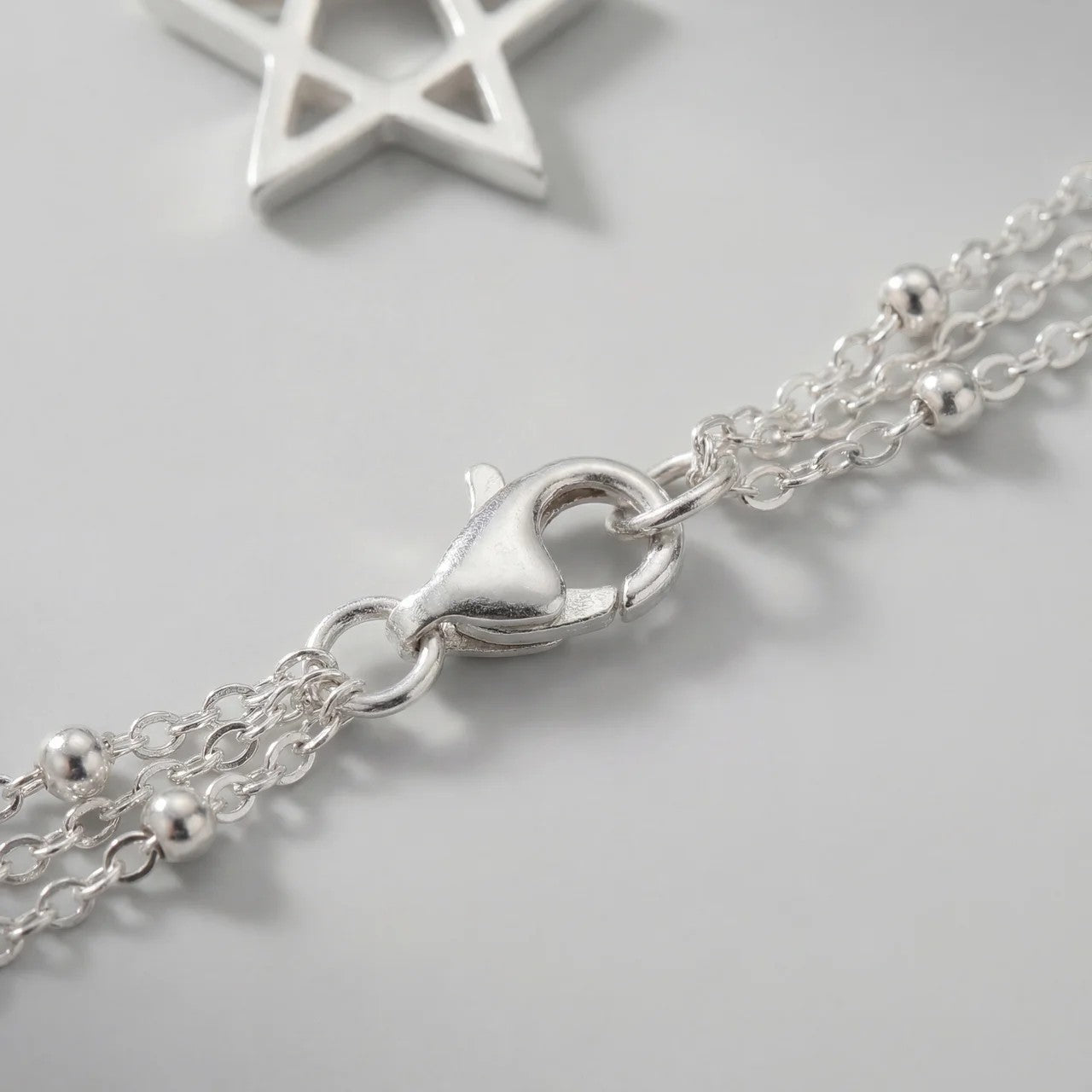 Riche | Collier Femme à Pendentif Étoile Superposé avec Chaîne Ajustable