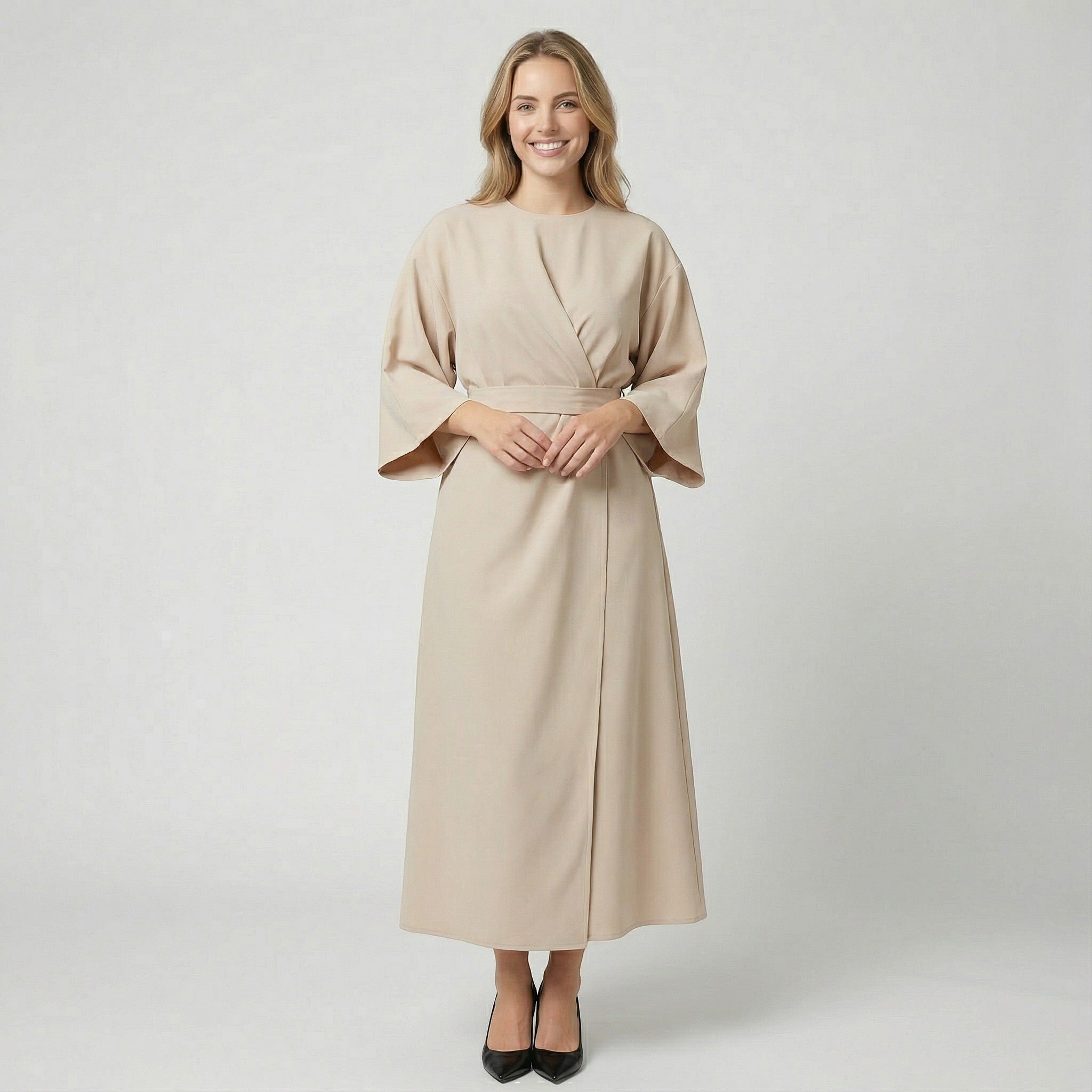 Riche | Robe femme élégante cintrée à la taille
