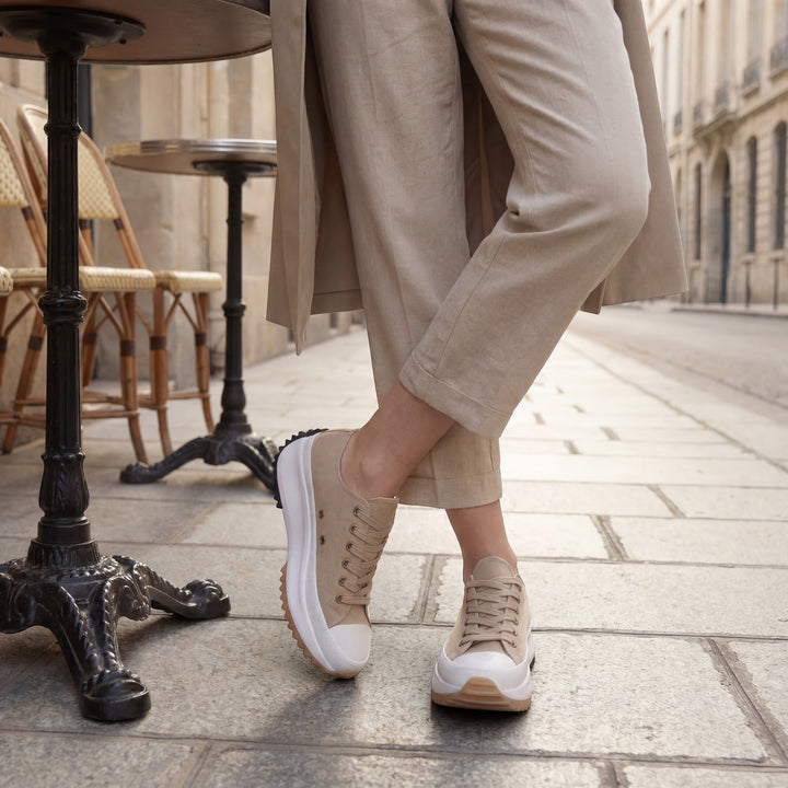 Women's canvas platform sneakers – Lace-up style with cushioning