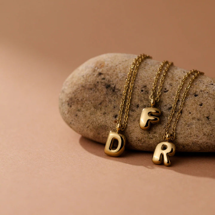 Collier Initiale Plaqué Or pour Femme – Pendentif Lettre Bubble