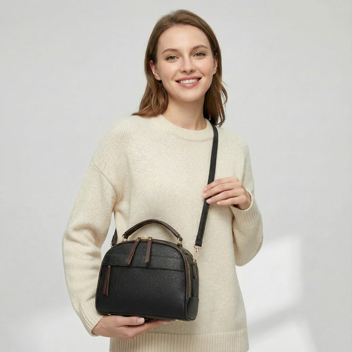 Sac bandoulière en cuir grainé pour femme – Format compact