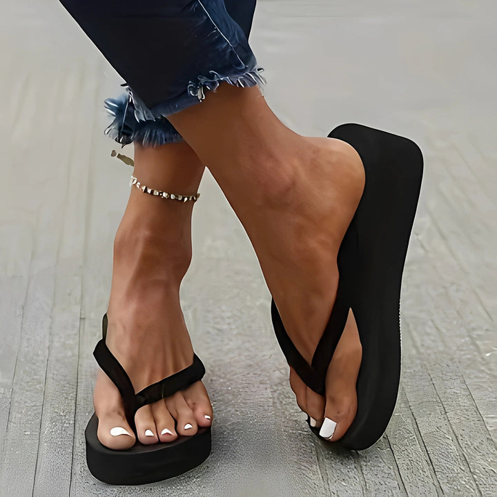 Sandales tong plateforme femme – Semelle surélevée à enfiler