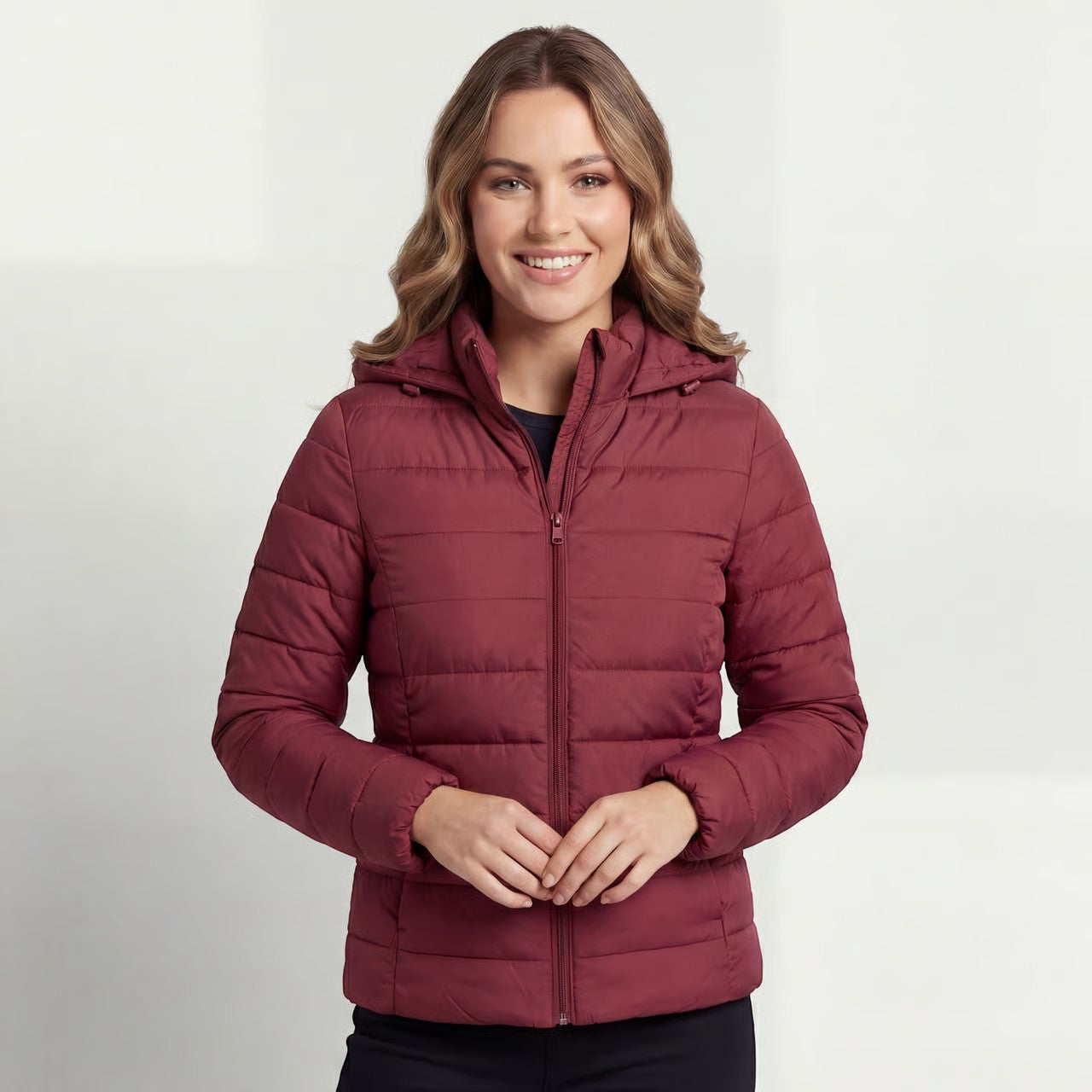 Riche | Veste matelassée isolante légère en tissu tissé pour femme