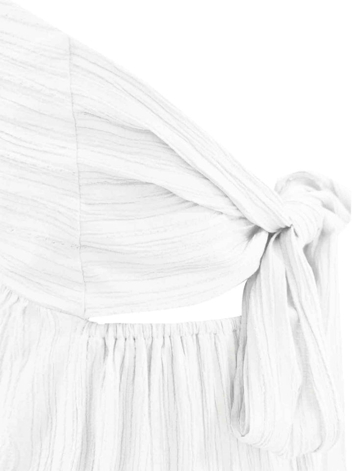 Langes Damenkleid mit rückenfreiem Ausschnitt – leicht plissiert, A-Linien-Schnitt, V-Ausschnitt