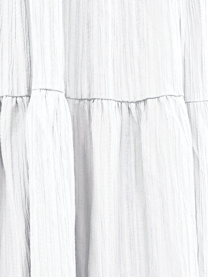 Langes Damenkleid mit rückenfreiem Ausschnitt – leicht plissiert, A-Linien-Schnitt, V-Ausschnitt